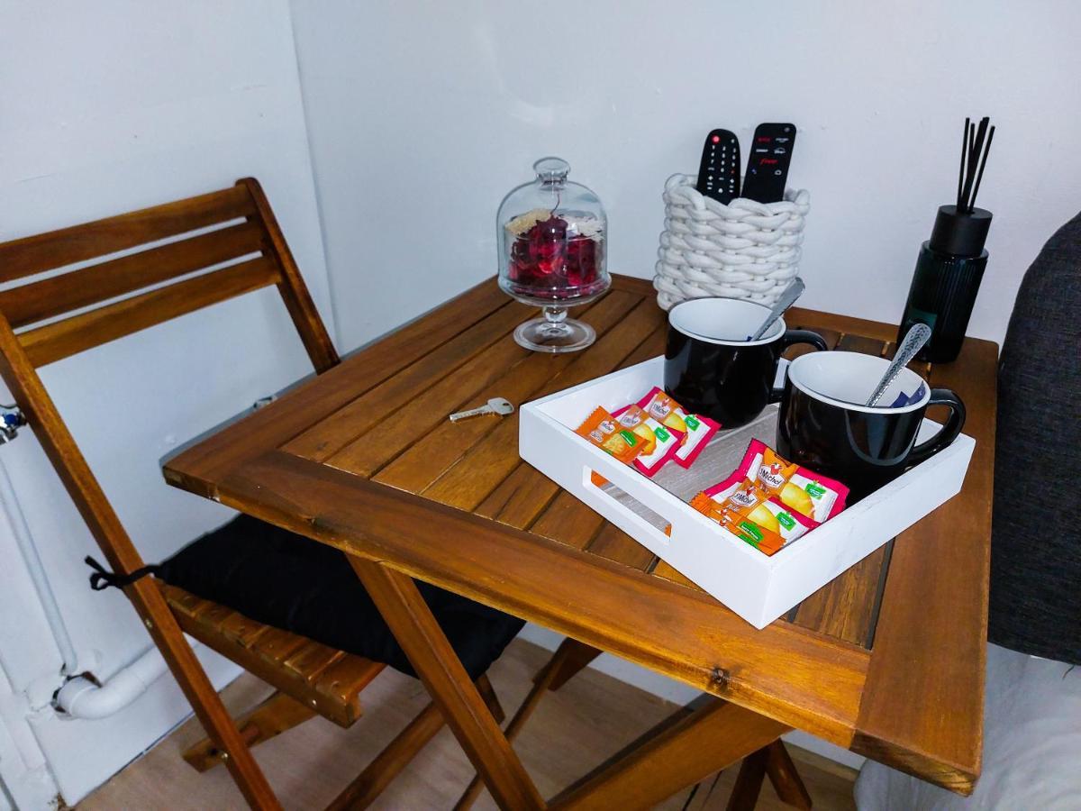L'Essentiel - Tout Inclus ! Petit Dejeuner, Canal Plus, Netflix, Literie, Serviettes Rouen Exterior foto